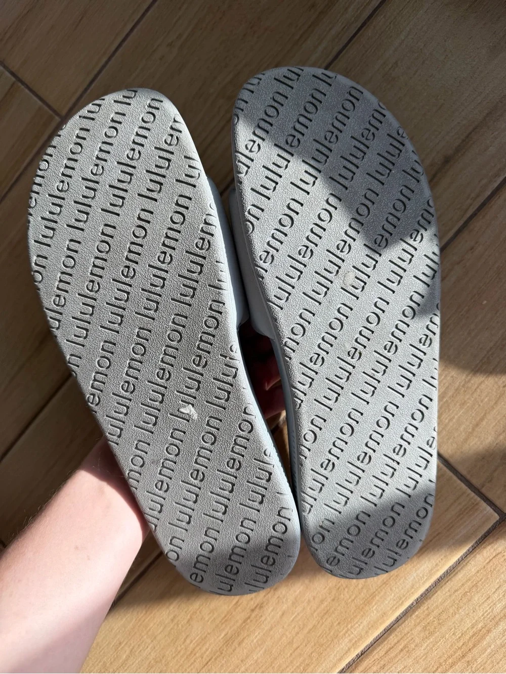 Lululemon Men’s Slide sandals in gray